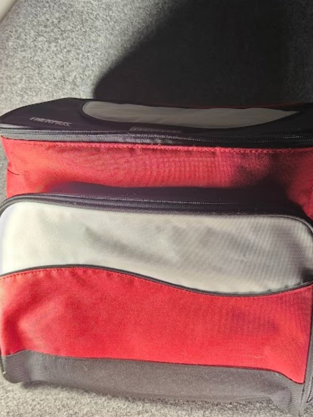 Thermos Insulated Lunch Bag PREOWNED Red/Black Missing Front Zipper Latch